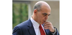 ET BIENTÔT PEUT-ETRE 5 DE CHUTE AVEC KADER ARIF !