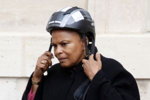 CHRISTIANE TAUBIRA N’A PLUS SA PLACE DANS LE GOUVERNEMENT !