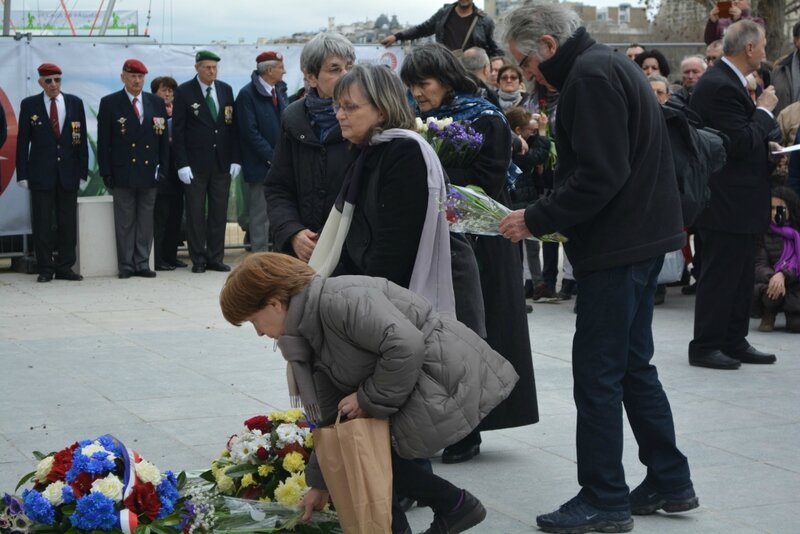 fleurs familles victimes